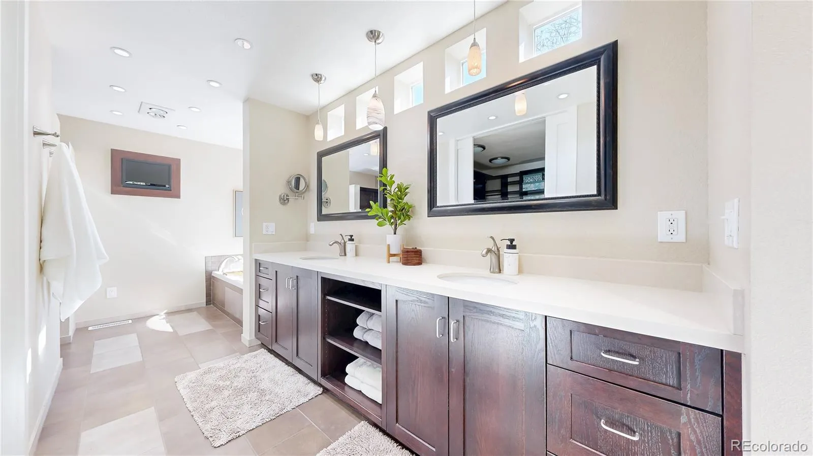 04142026161529 1600 18