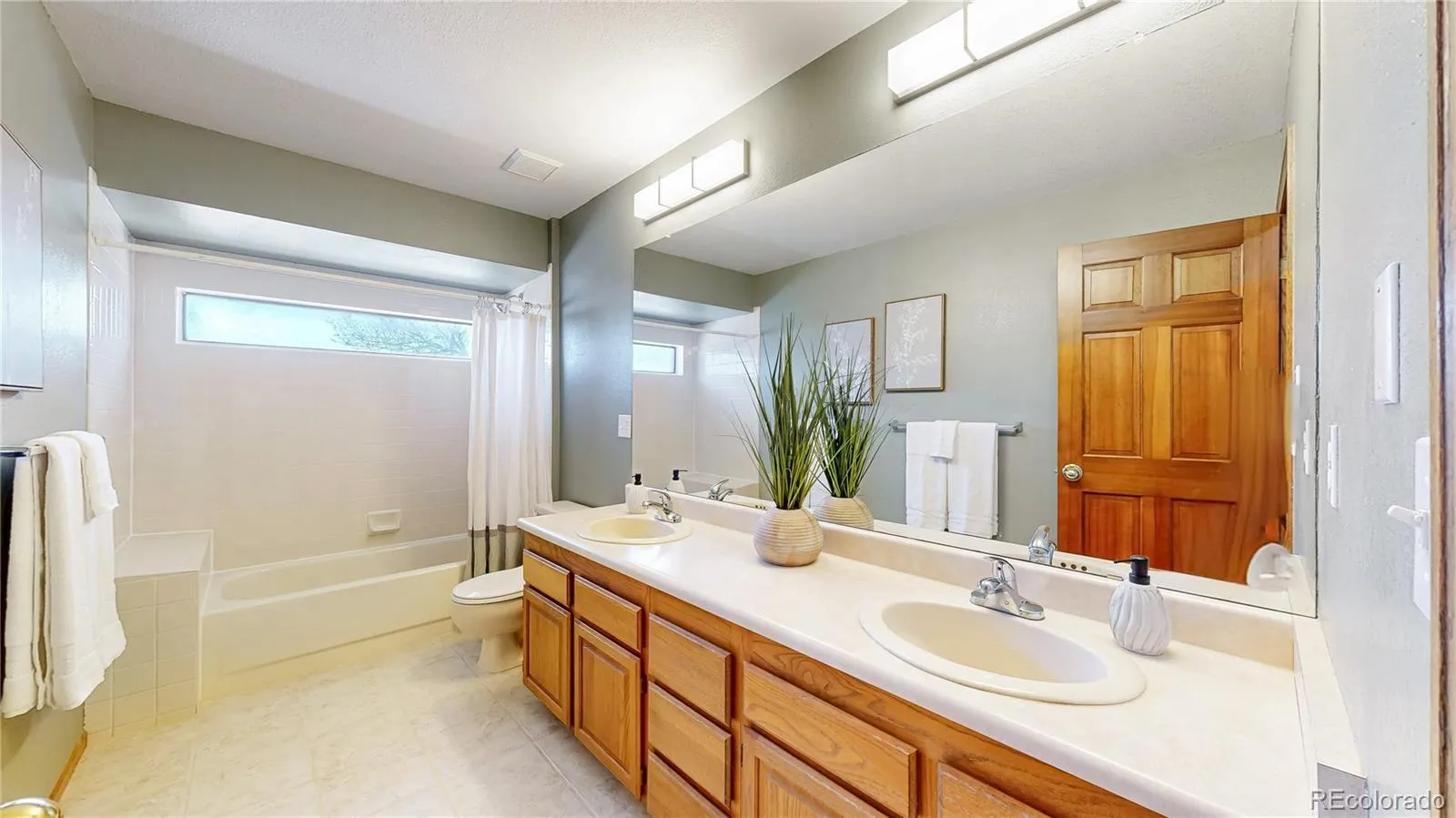 04142026161529 1600 22