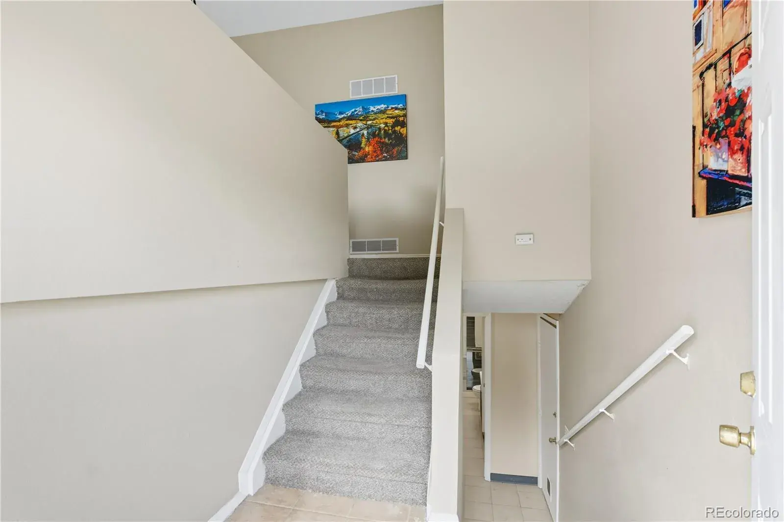 10012025173015 1600 11