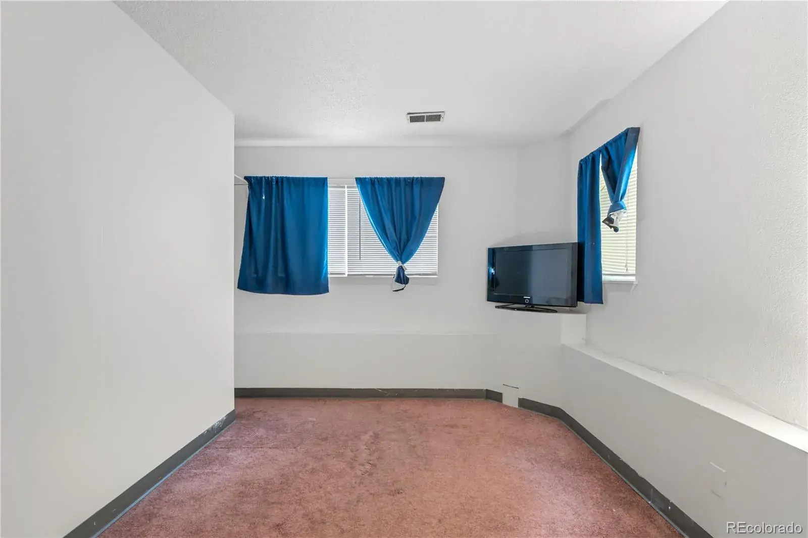 10012025173015 1600 14