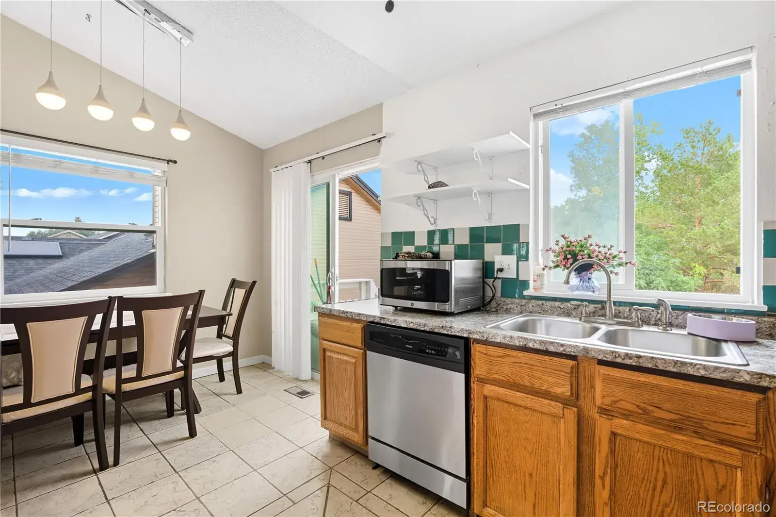 10012025173015 1600 5