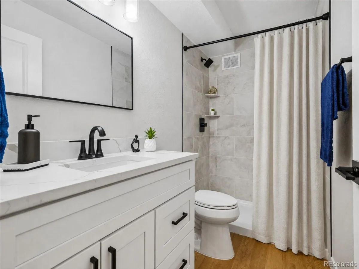 605 S Alton Way #12A Denver CO 80247 | MLS #REC8145959 08152026201521 1200 18