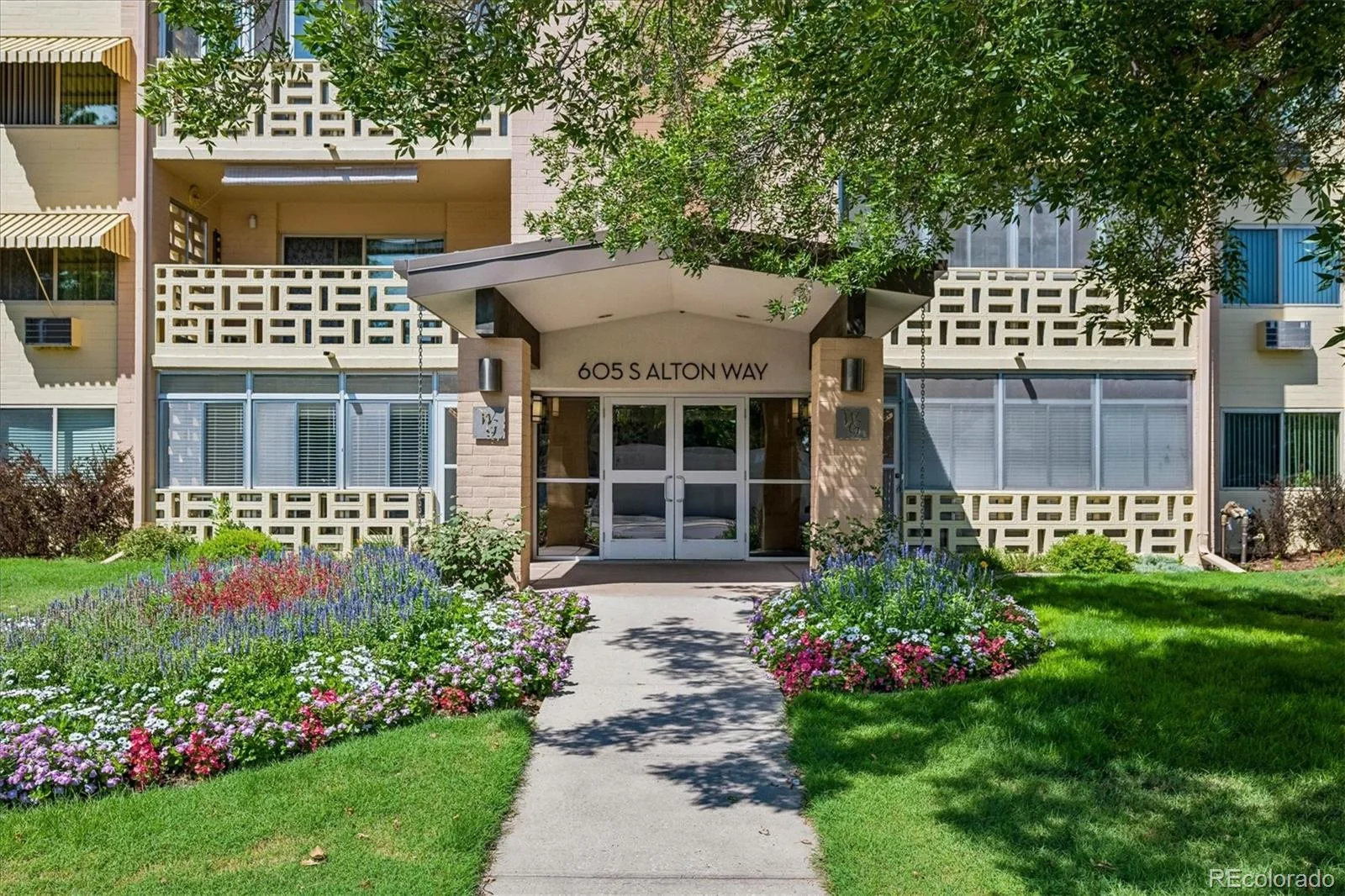 605 S Alton Way #12A Denver CO 80247 | MLS #REC8145959 08152026201521 1600 24