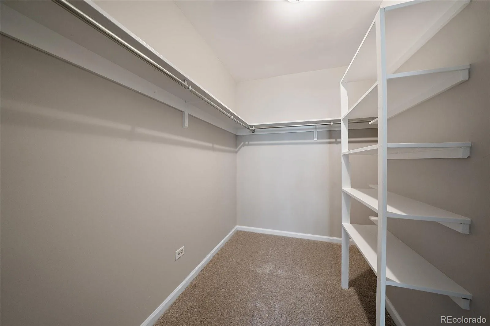 715 S Alton Way #4B Denver CO 80247 | MLS #REC8146742 07312026172846 1600 18