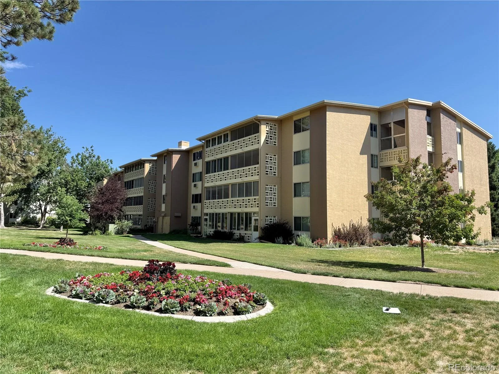 715 S Alton Way #4B Denver CO 80247 | MLS #REC8146742 07312026172846 1600 25