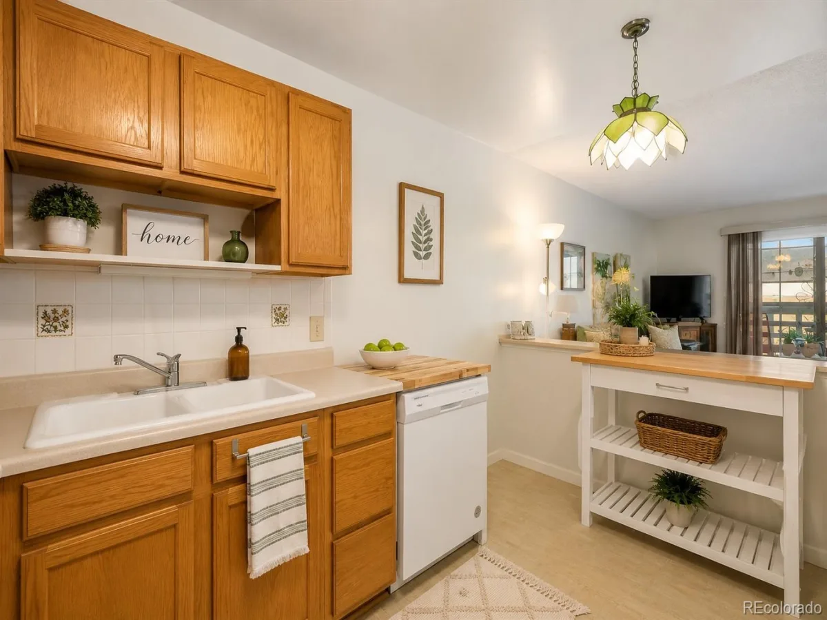 9335 E Center Avenue #2B Denver CO 80247 | MLS #REC8148434 07312026201753 1200 2