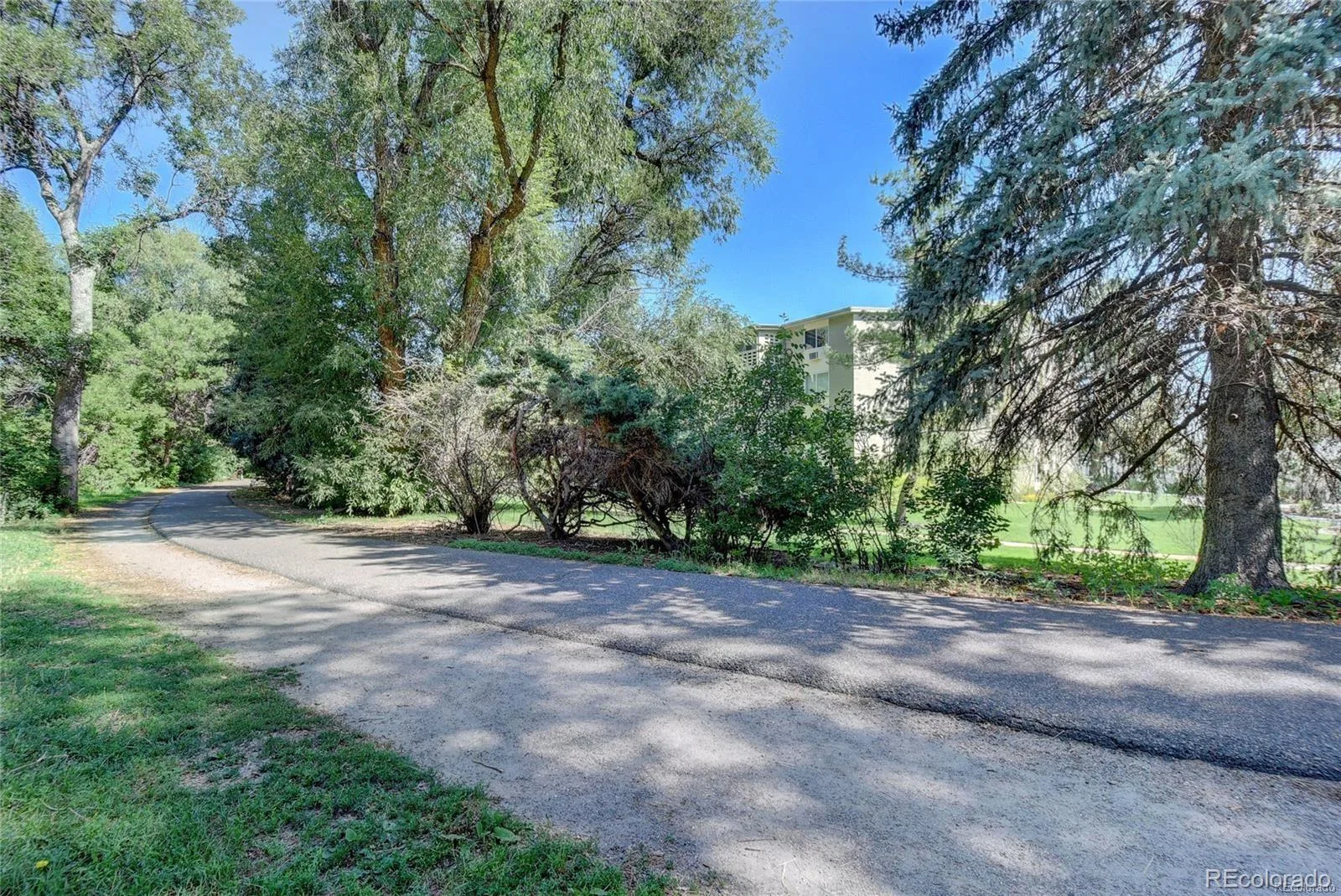9335 E Center Avenue #2B Denver CO 80247 | MLS #REC8148434 07312026201753 1600 27