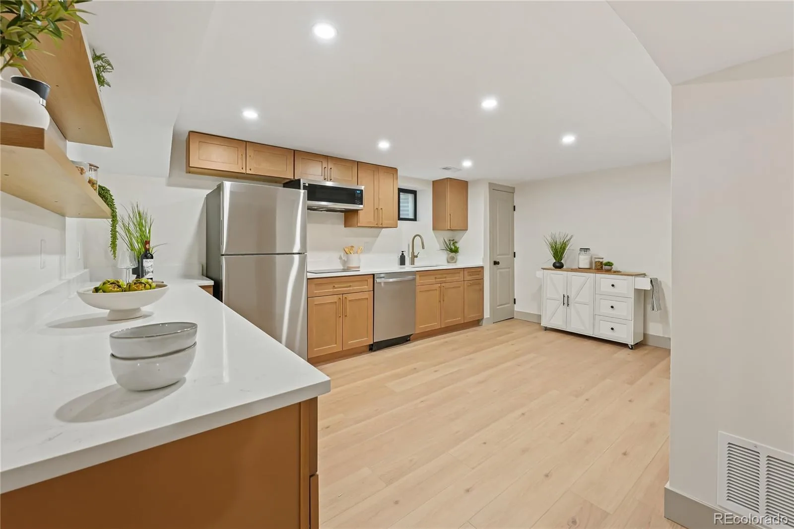 3644 E Fremont Place Littleton CO 80122 | MLS #REC8148720 08292026213525 1600 31