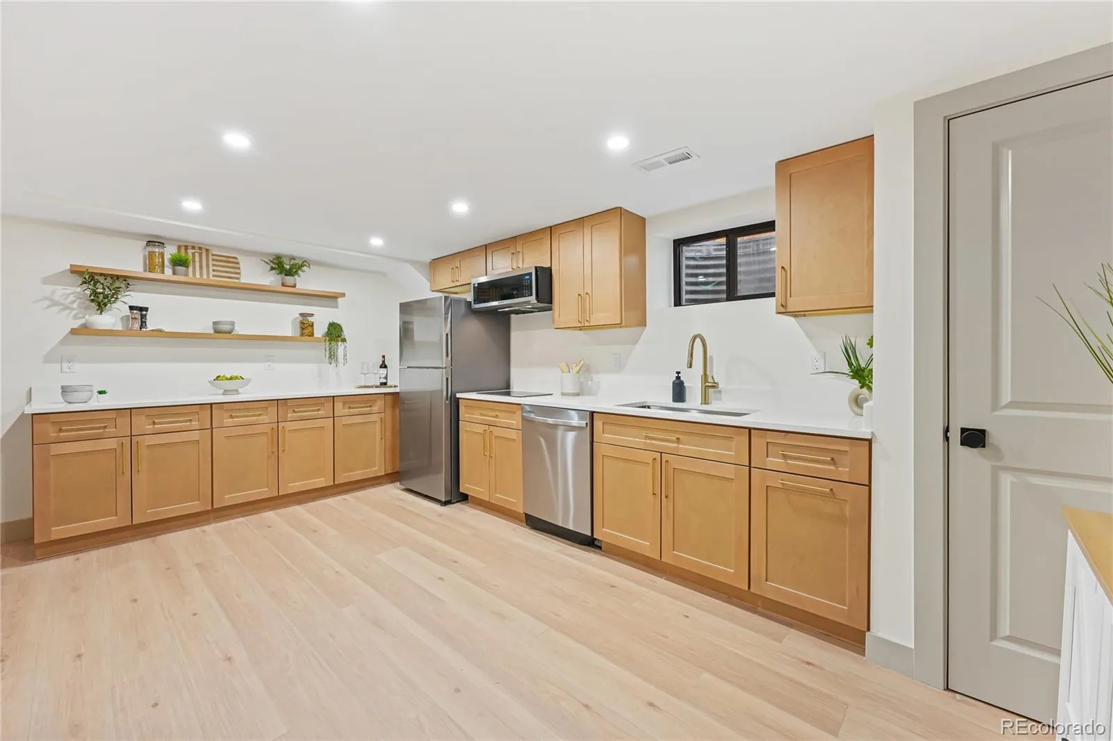 3644 E Fremont Place Littleton CO 80122 | MLS #REC8148720 08292026213525 1600 32