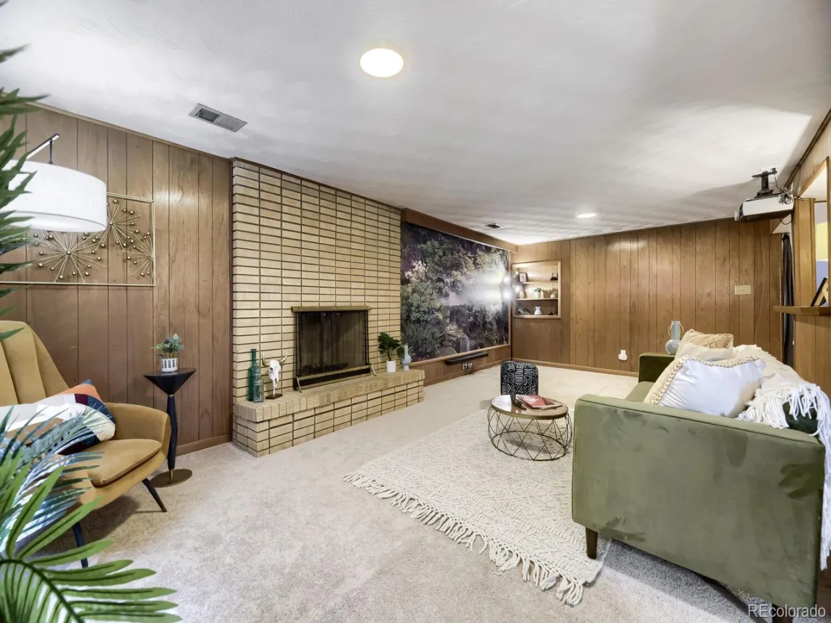 3326 S Verbena Court Denver CO 80231 MLS #REC8150154 04162026192541 1200 25