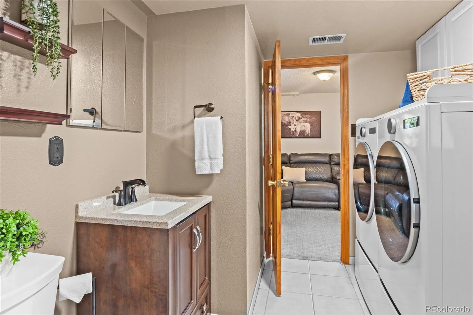 4610 S Garrison Street Littleton CO 80123 | MLS #REC8153536 08112026224254 1600 17