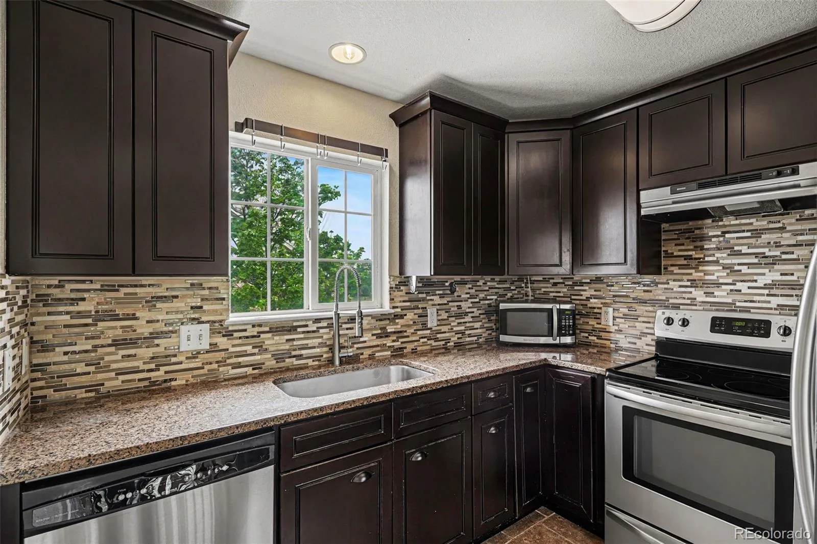 1459 Thunder Butte Road Castle Rock CO 80109 | MLS #REC8154041 08302026024347 1600 9