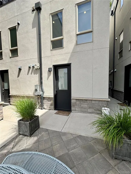 405 Harrison Street #1 Denver CO 80206 | MLS #REC8159756 09222026083357 800 26