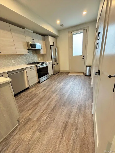 405 Harrison Street #1 Denver CO 80206 | MLS #REC8159756 09222026083357 800 3
