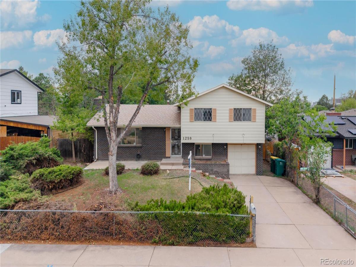 1259 Dearborn Street Aurora CO 80011 | MLS #REC8162443 MLS #REC8162443 image #0