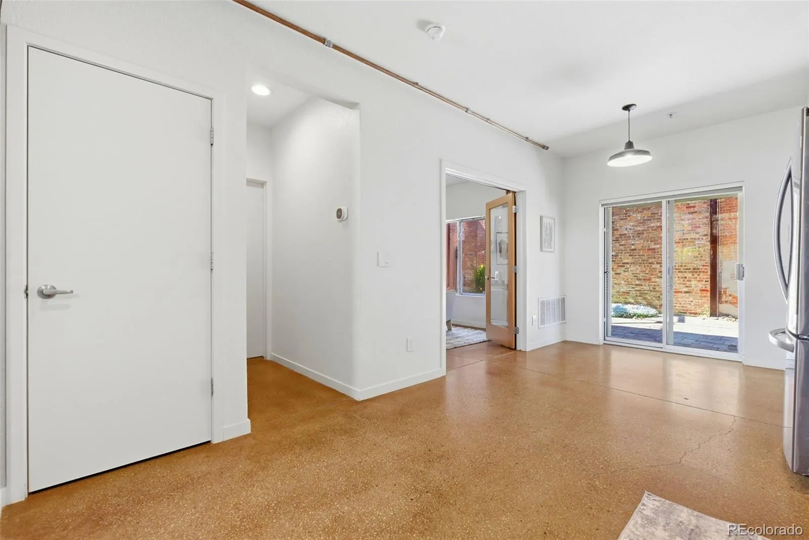 04142026143411 1600 10