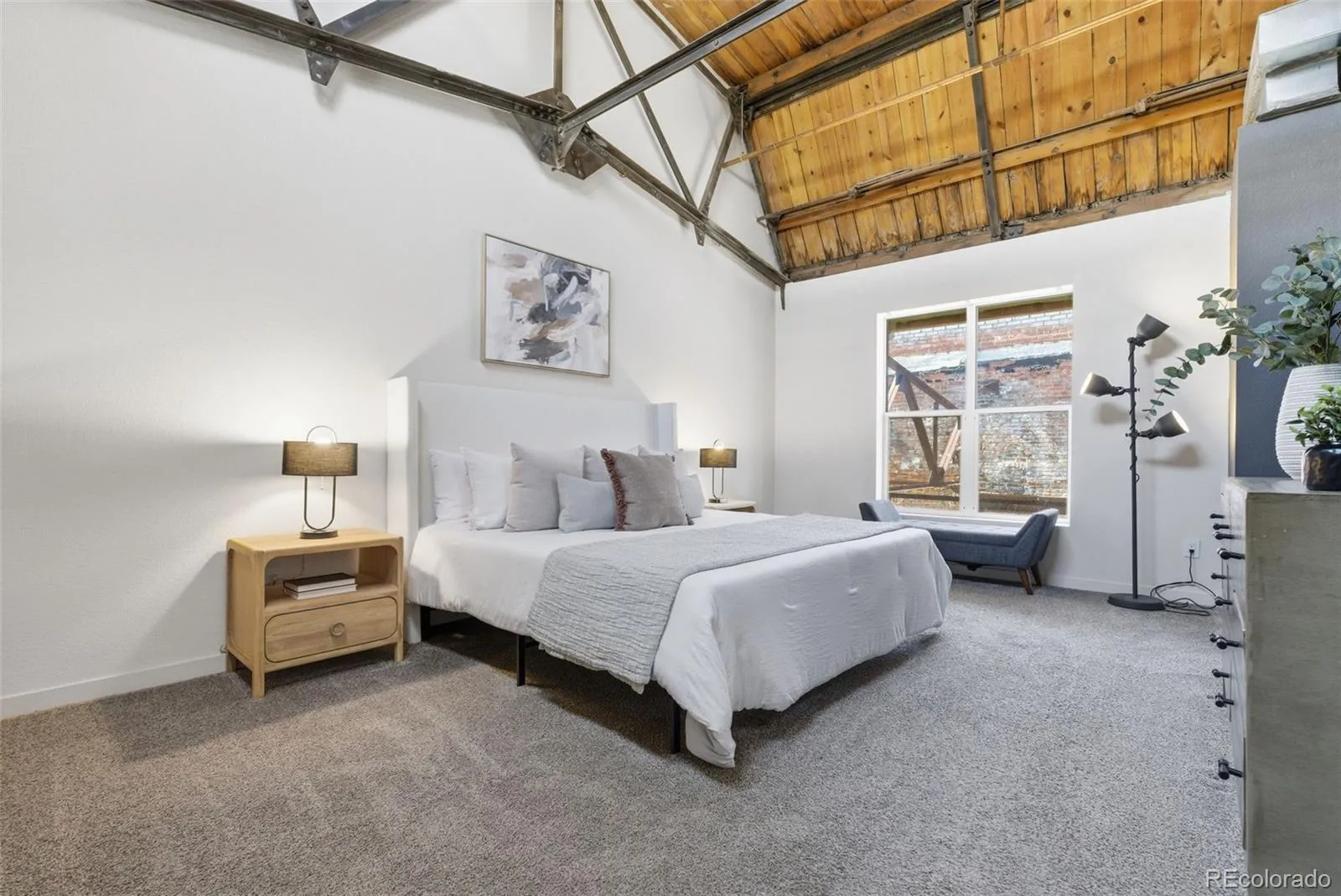 04142026143411 1600 15