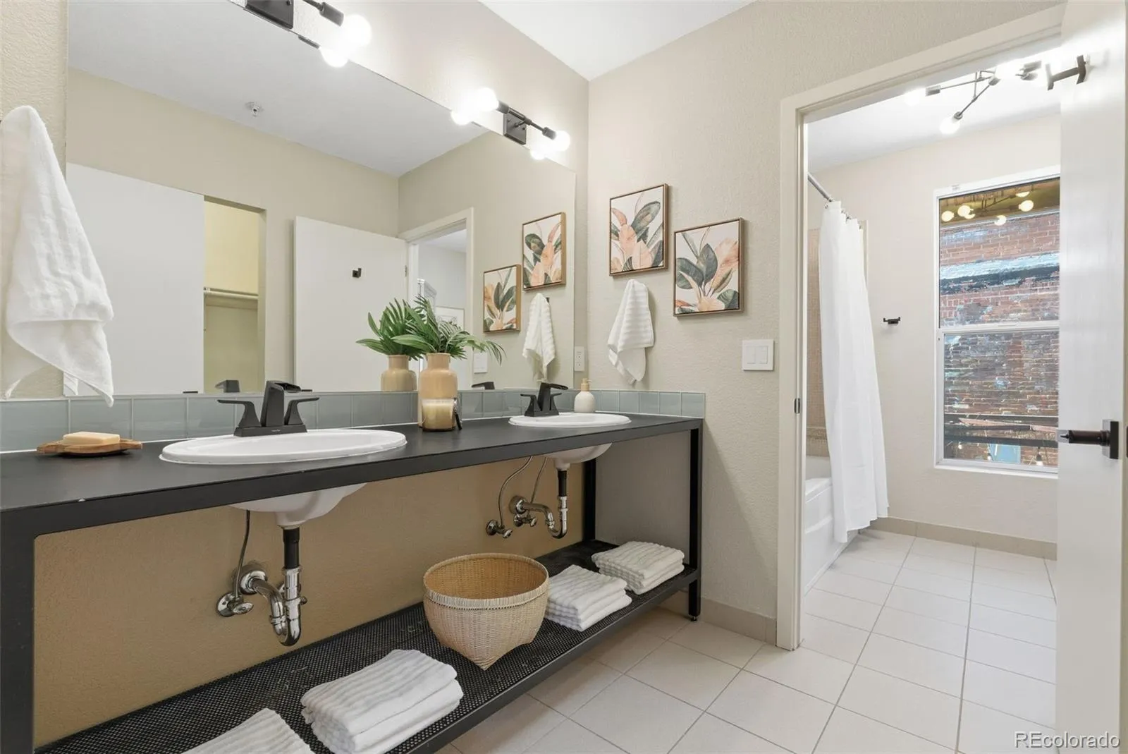 04142026143411 1600 17