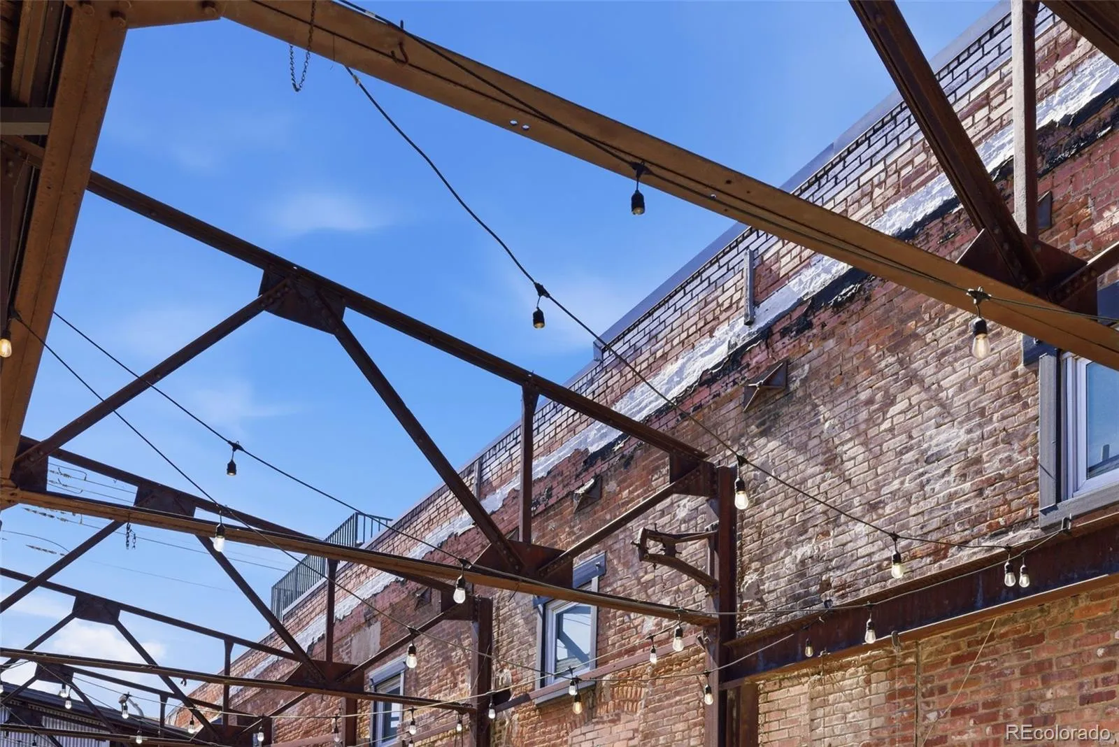 04142026143411 1600 24