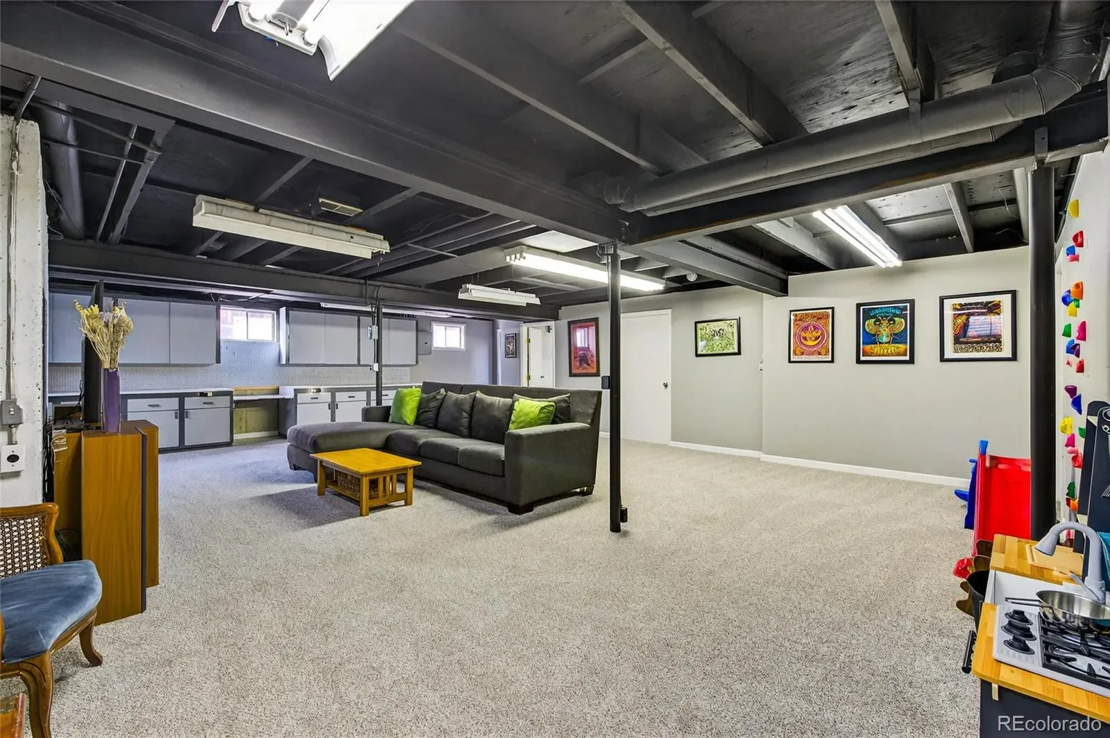 03272026234049 1600 22