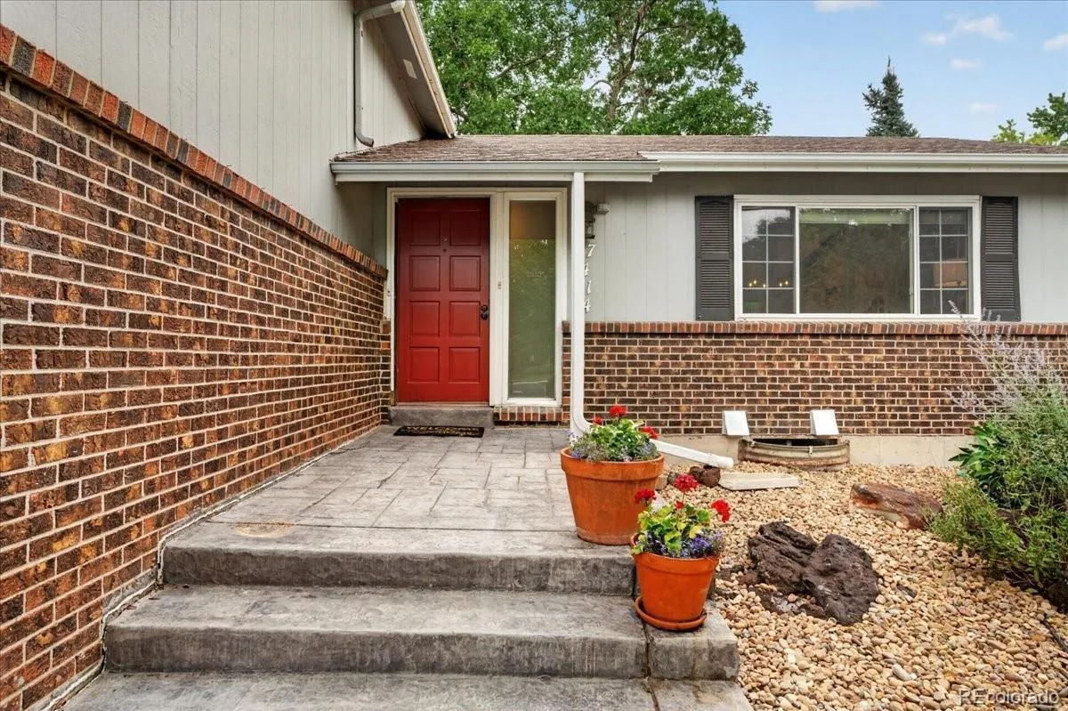7414 S Washington Circle Littleton CO 80122 | MLS #REC8168401 08052026143707 1200 1