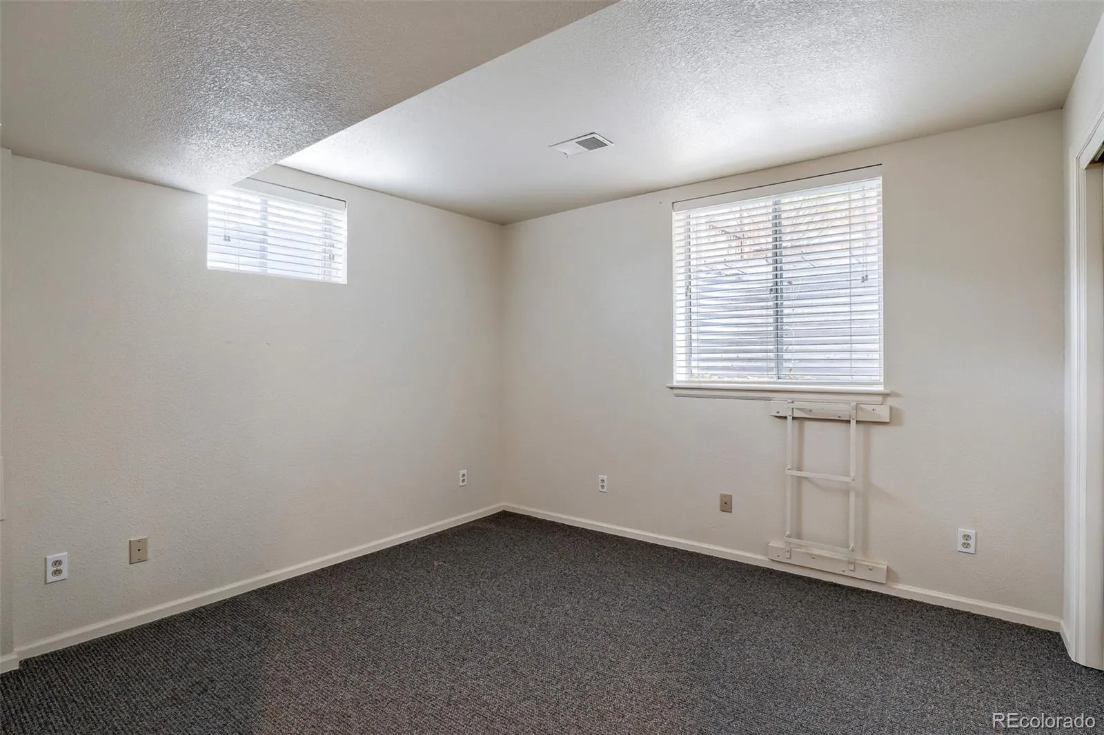 04162026003653 1600 21