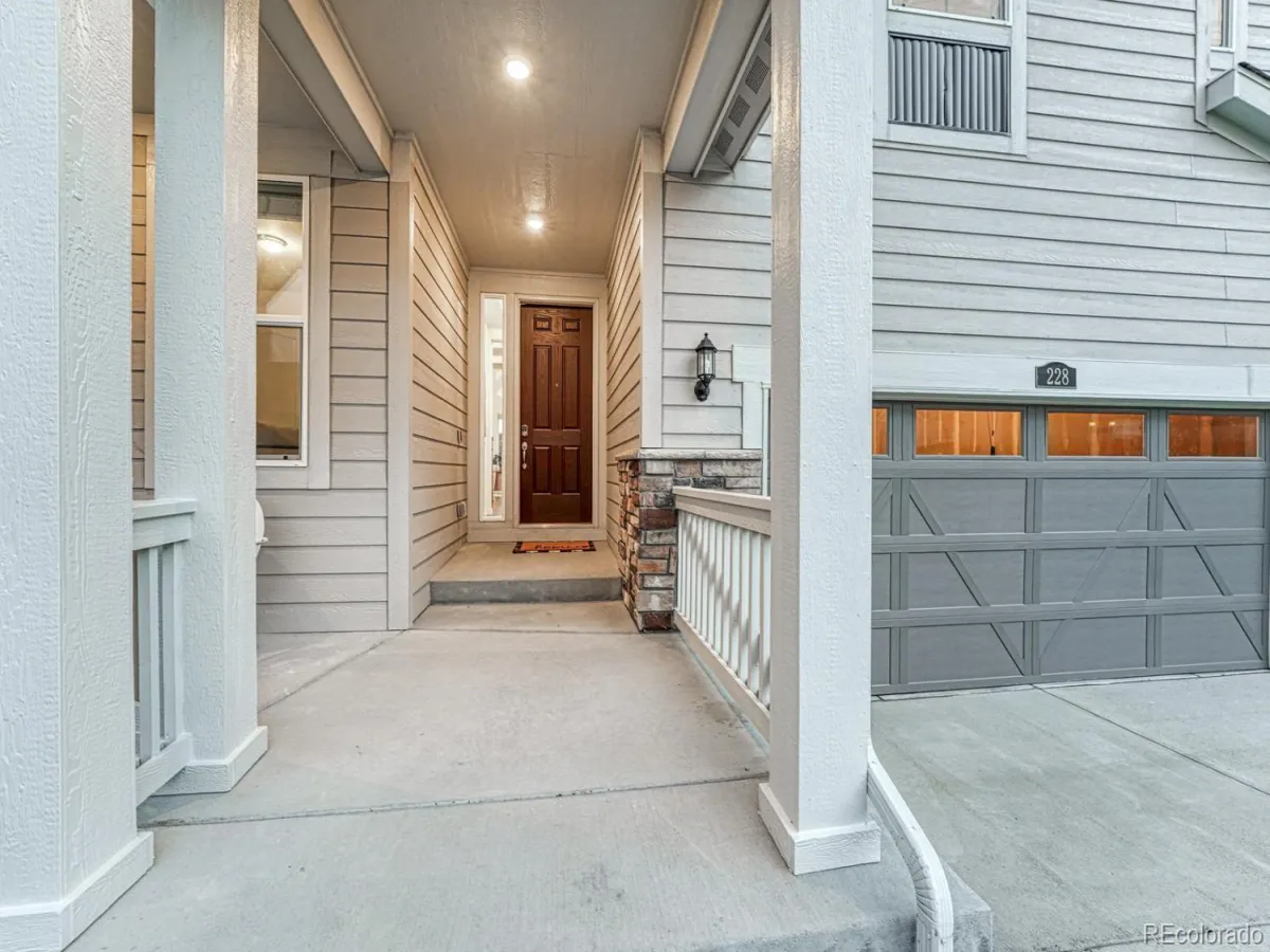 228 Back Nine Drive Castle Pines CO 80108 MLS #REC8170640 05182026192550 1200 41