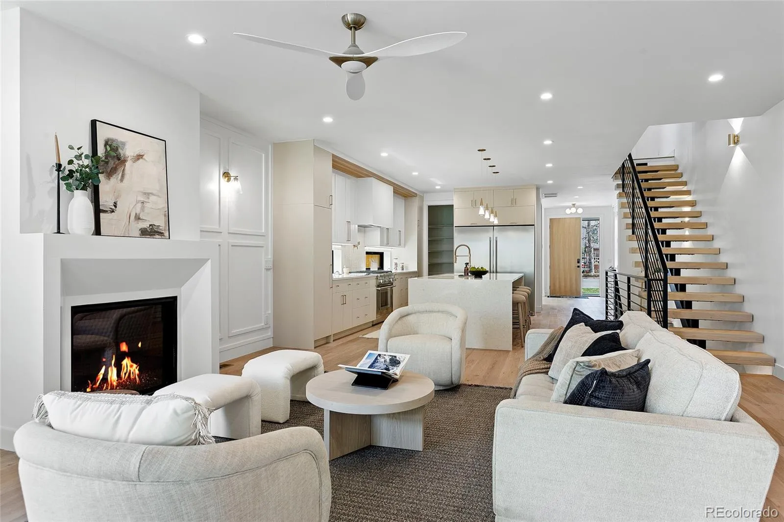 04042026232416 1600 11