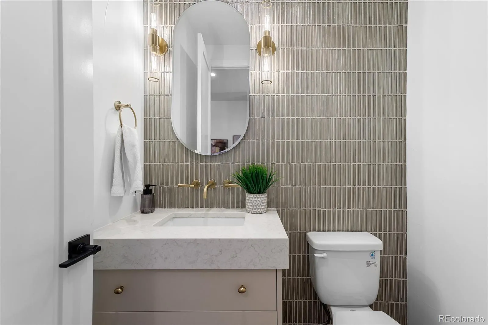 04042026232416 1600 13