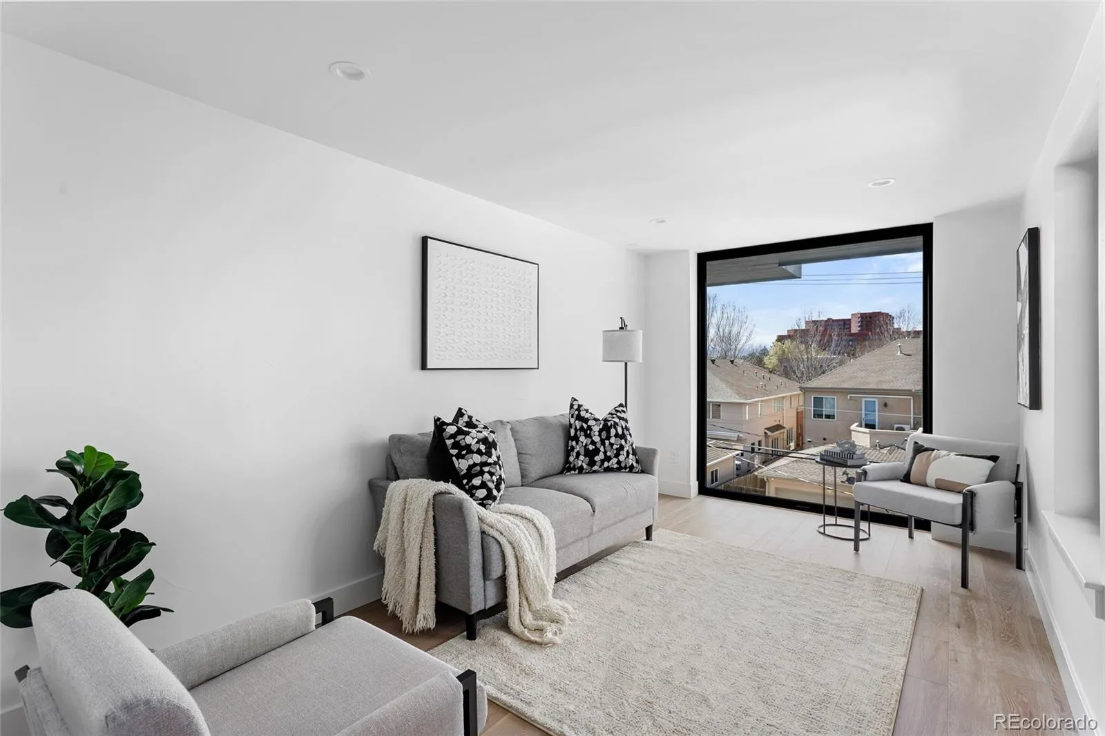 04042026232416 1600 29