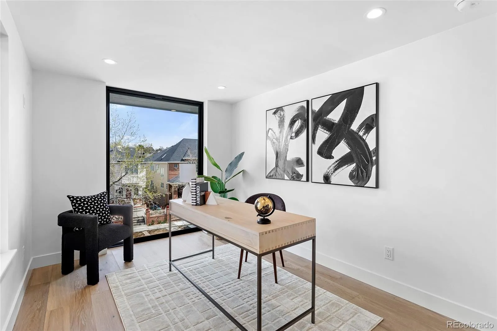 04042026232416 1600 31