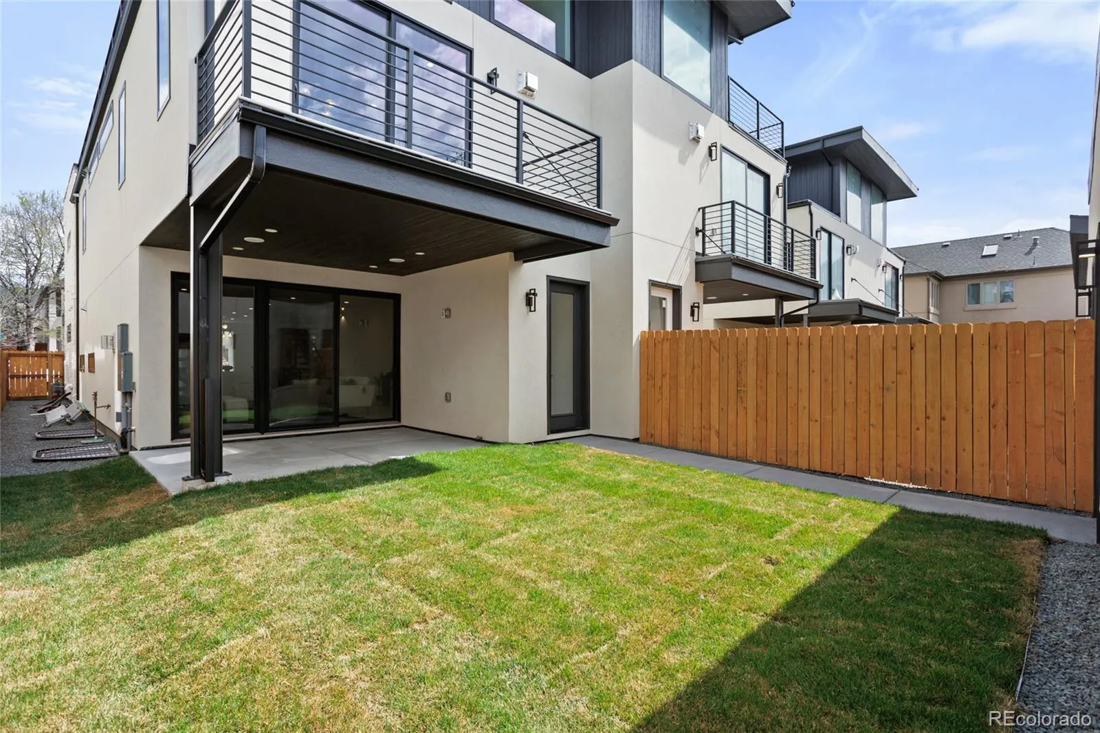 04042026232416 1600 39