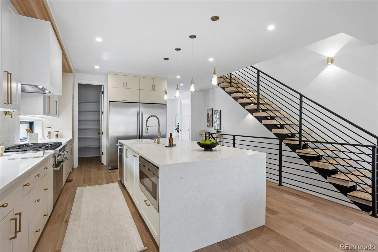 04042026232416 1600 6