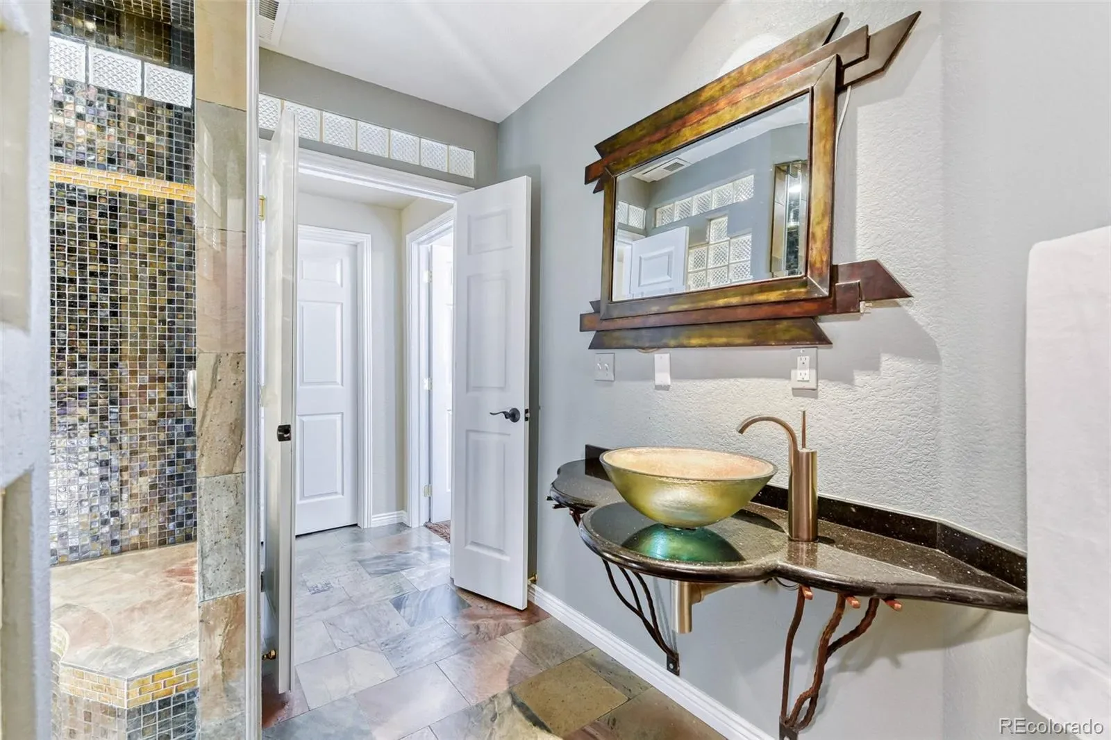 03102026200033 1600 24