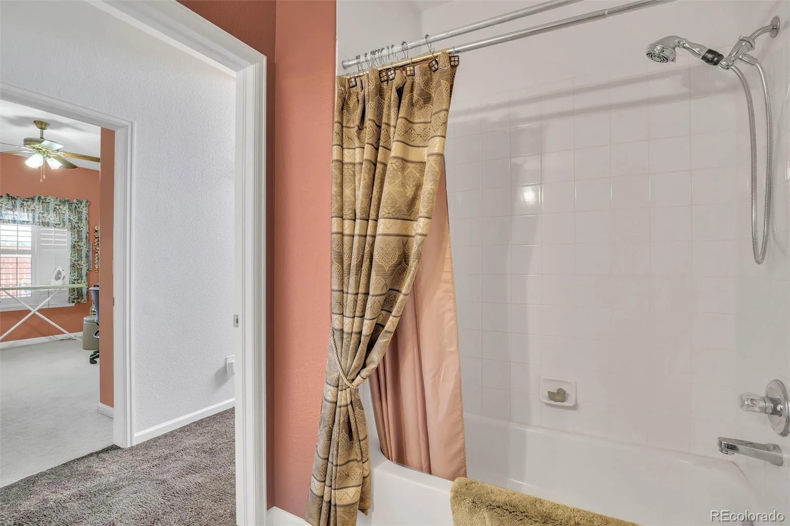 15555 E 40th Avenue #7 Denver CO 80239 | MLS #REC8181724 08042026124239 1600 19