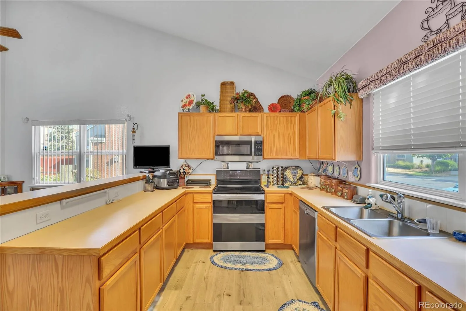15555 E 40th Avenue #7 Denver CO 80239 | MLS #REC8181724 08042026124239 1600 5
