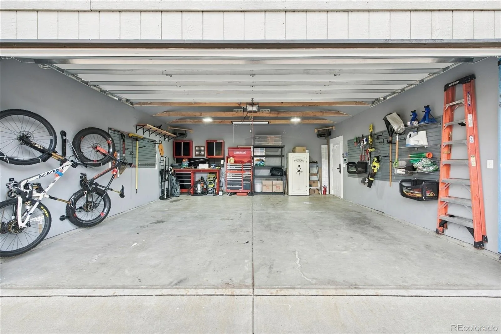 3423 W 36th Avenue Denver CO 80211 | MLS #REC8182680 09292026041124 1600 35