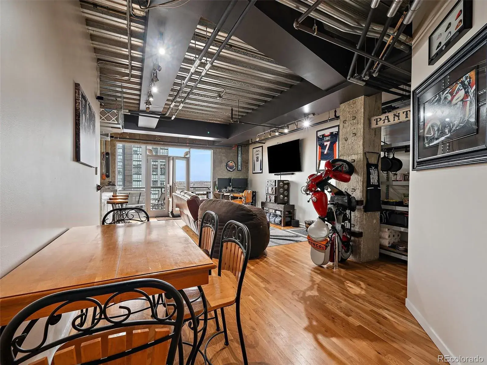 2020 Arapahoe Street #1150 Denver CO 80205 MLS #REC8184234 06032025131838 1600 5