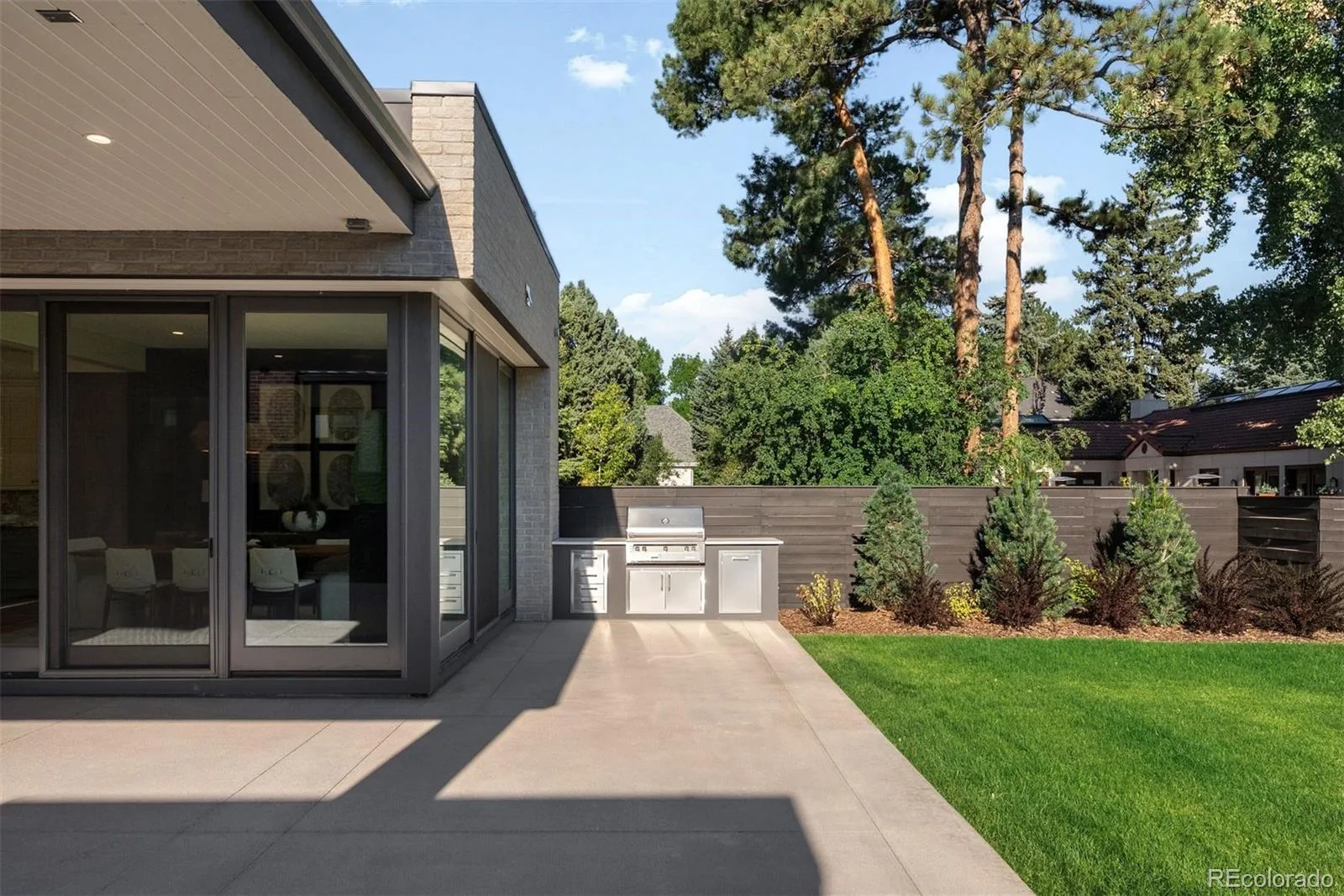 2655 E Cedar Avenue Denver CO 80209 | MLS #REC8185692 08262026210609 1600 36