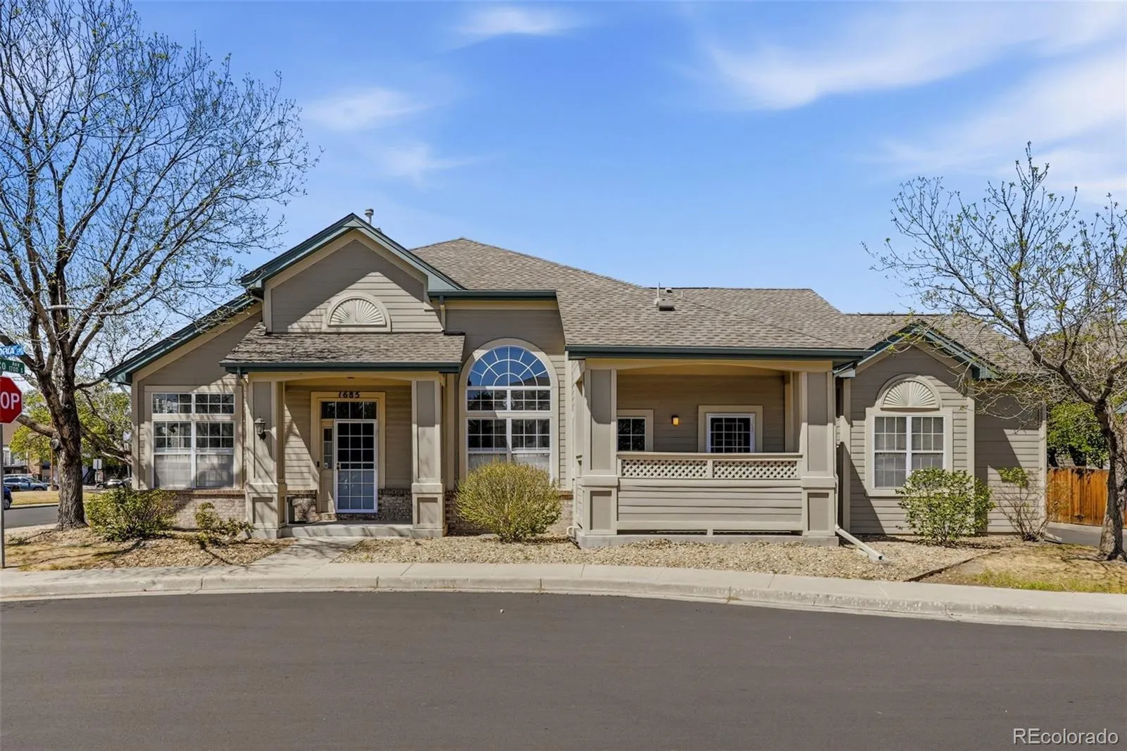 1685 S Emporia Court Aurora CO 80247 MLS #REC8189996 05212026185554 1600 0