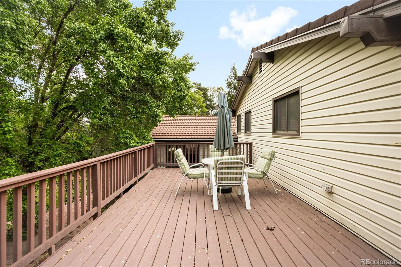 2141 S Dallas Street Denver CO 80231 MLS #REC8190567 06012026231515 1600 19