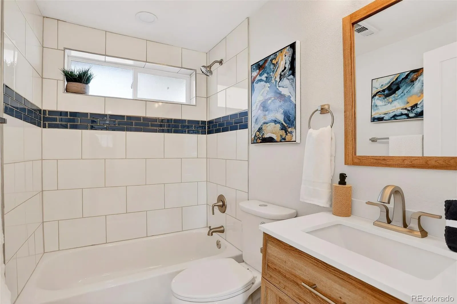 7313 W 60th Avenue Arvada CO 80003 MLS #REC8191226 05222026222517 1600 15