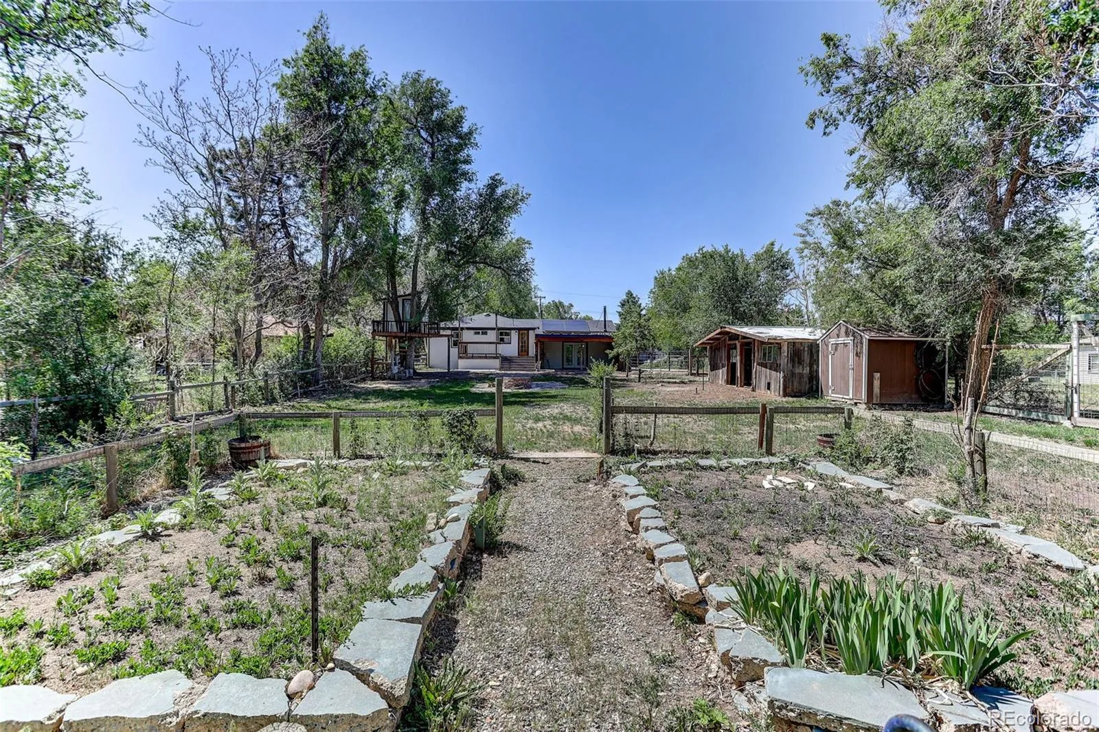 7313 W 60th Avenue Arvada CO 80003 MLS #REC8191226 05222026222517 1600 28