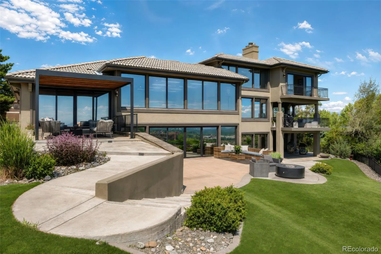 122 Loveland Way Golden CO 80401 | MLS #REC8195305 06202026055006 1600 47