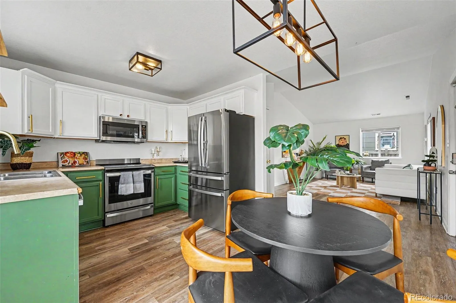 620 S Stuart Street Denver CO 80219 MLS #REC8197444 05282026162742 1600 8