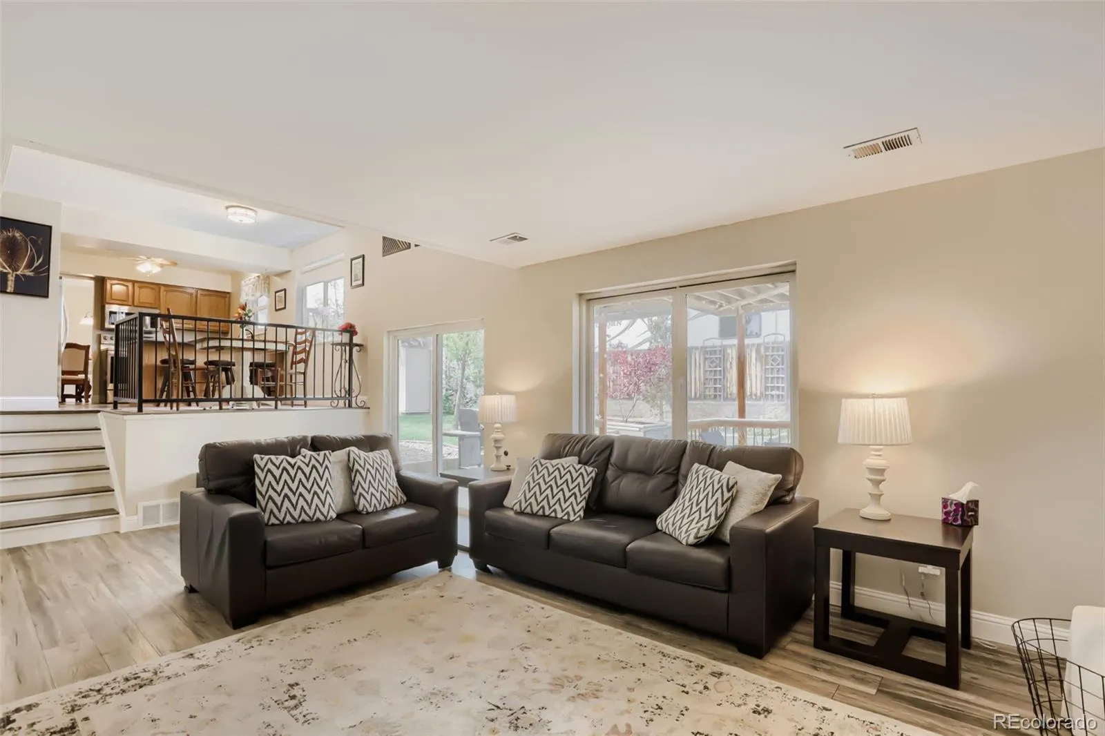 04152026211300 1600 14