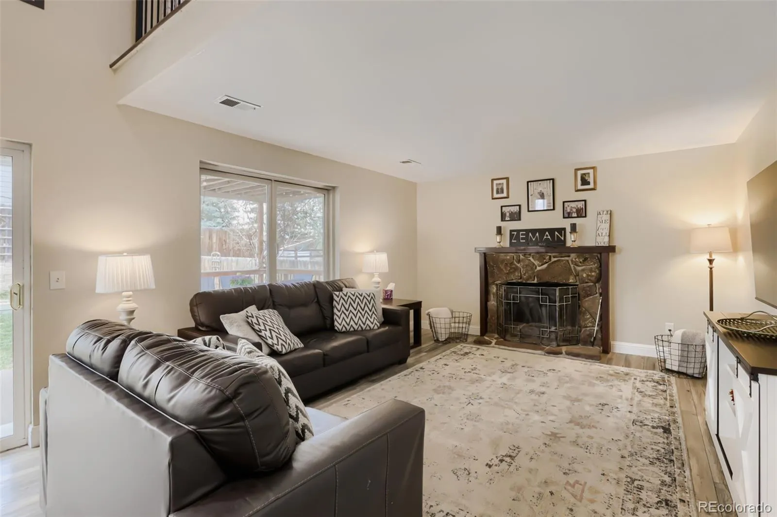 04152026211300 1600 15