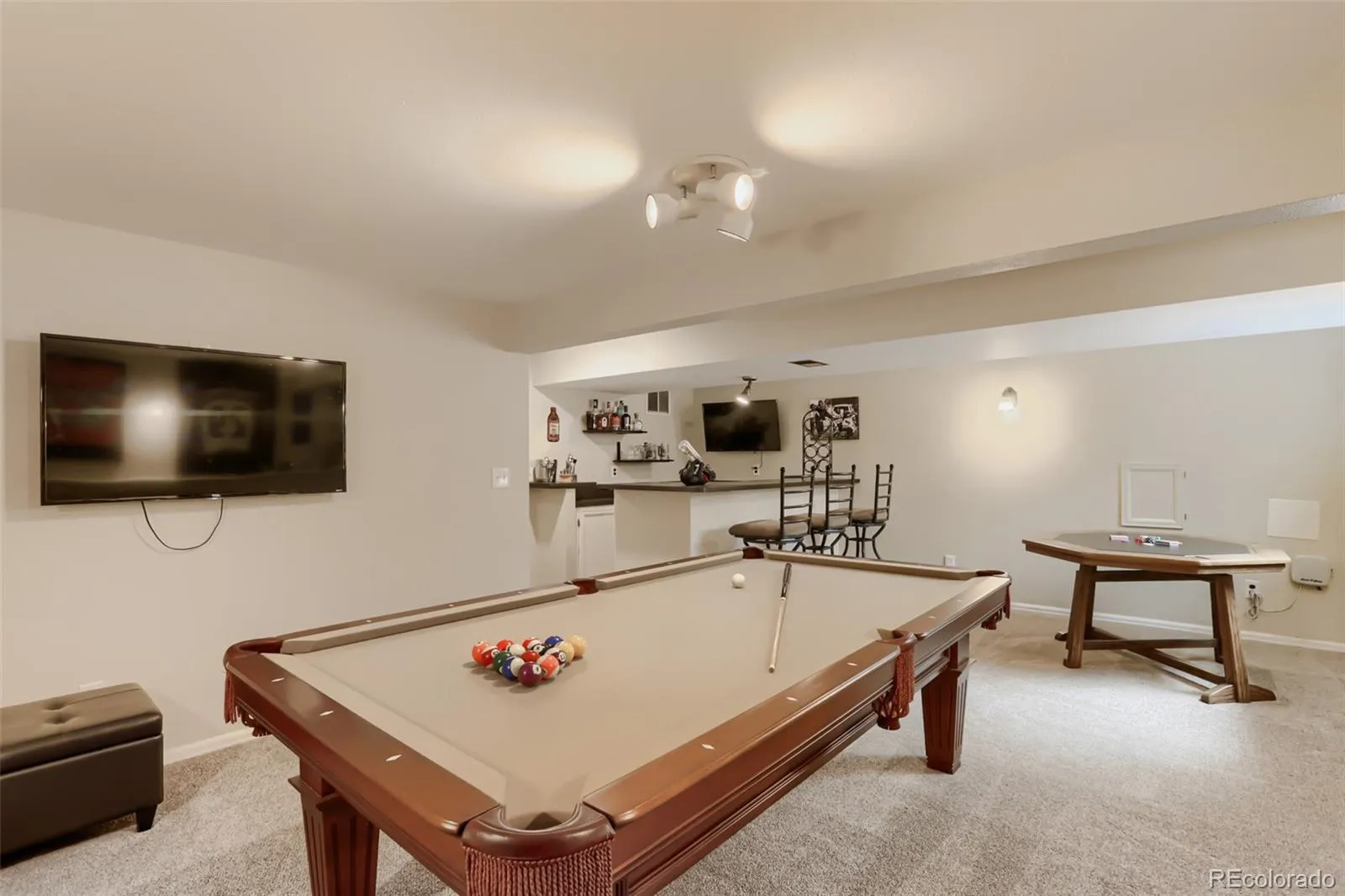 04152026211300 1600 31