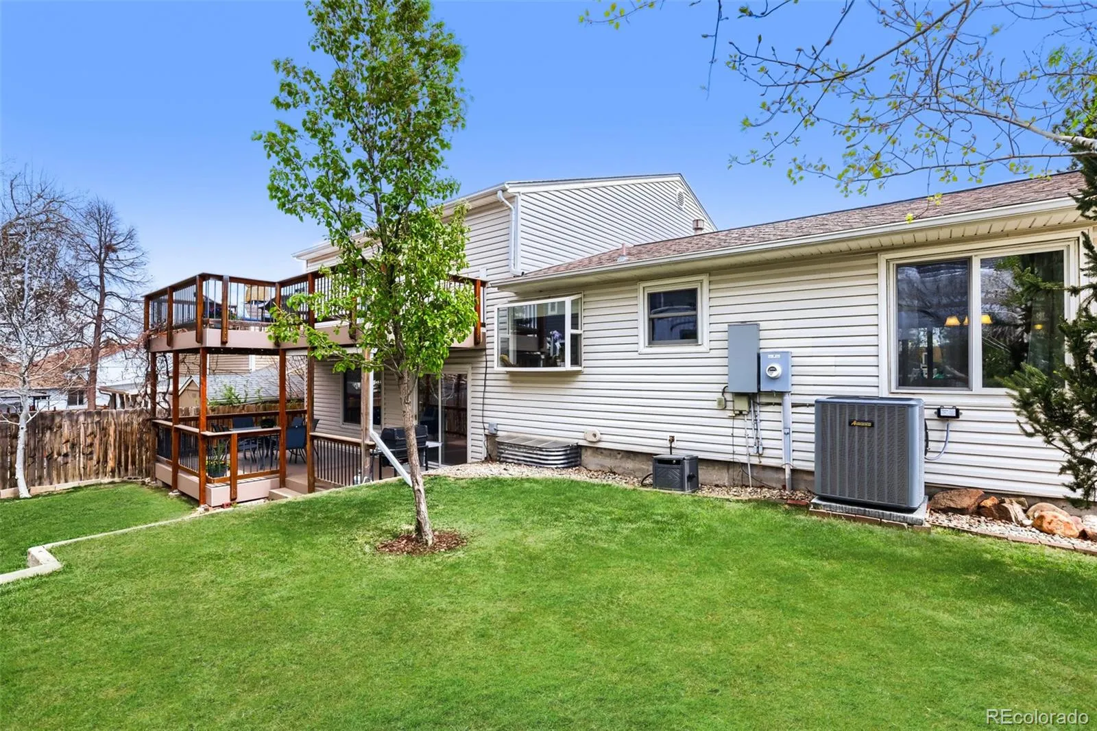 04152026211300 1600 34