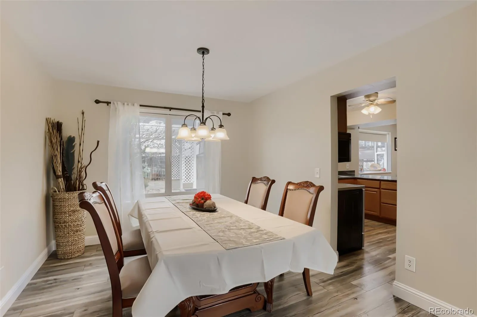 04152026211300 1600 7